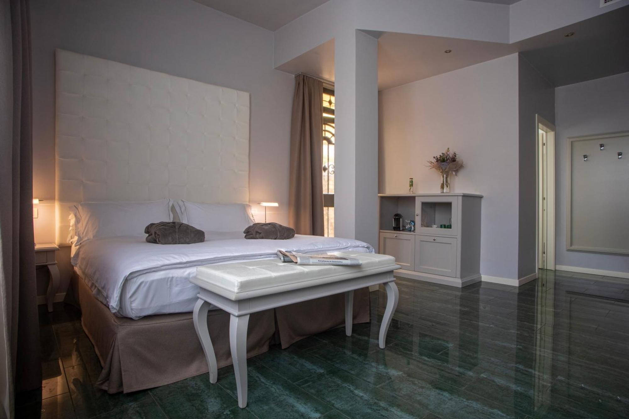 Palace Hotel San Pietro Bardolino Exterior foto