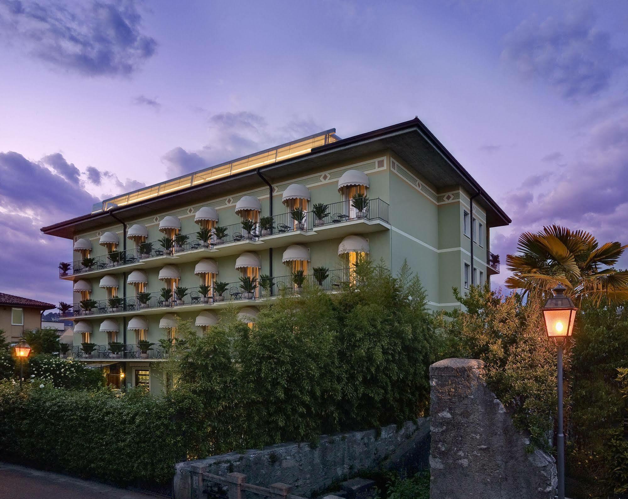 Palace Hotel San Pietro Bardolino Exterior foto
